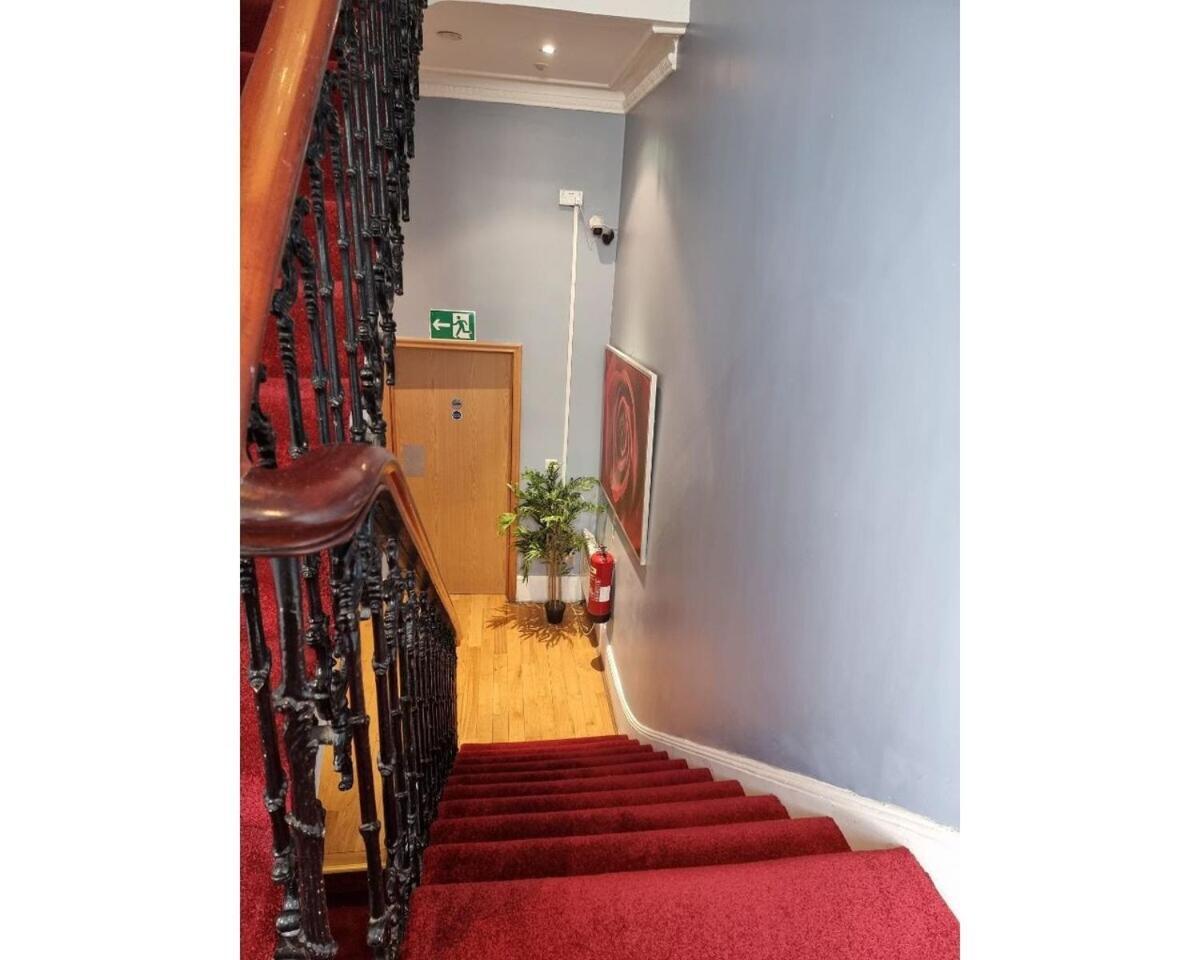 Fb2-Fantastic Basement Studio Good For 3 Near Hyde Park Londen Buitenkant foto
